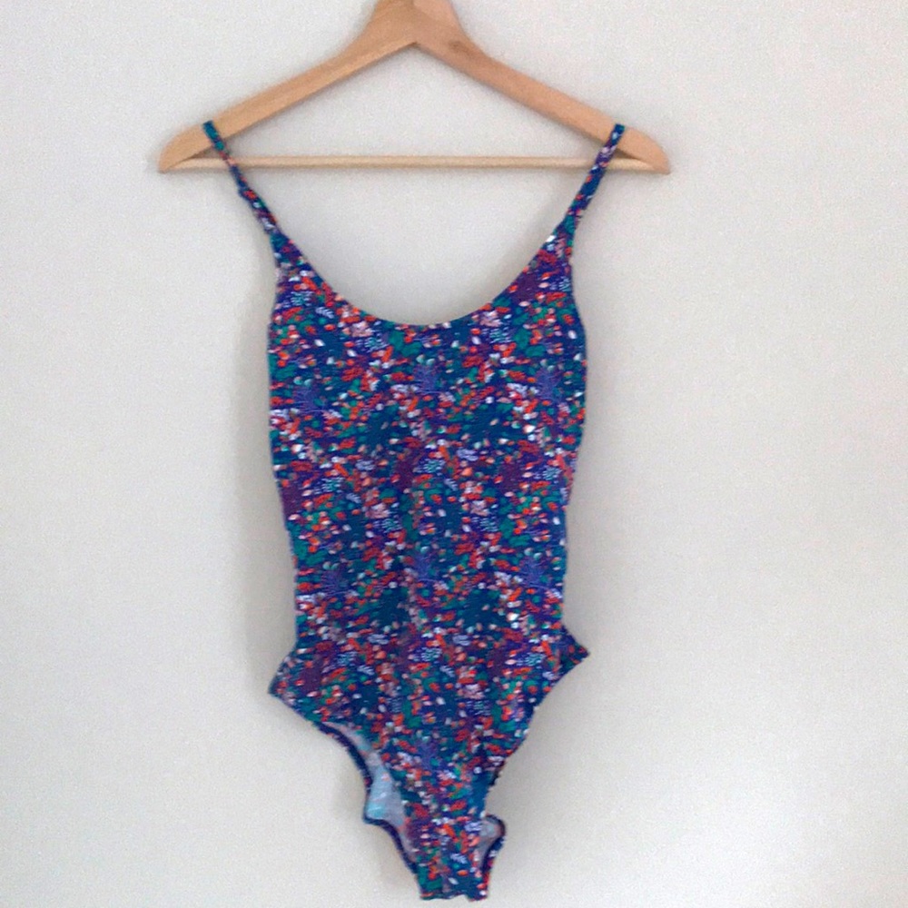 UNIQLO new floral print one piece with cross back
